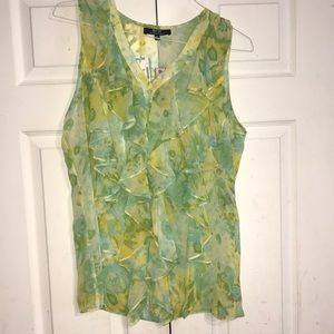NWT Women’s Ruffled Top